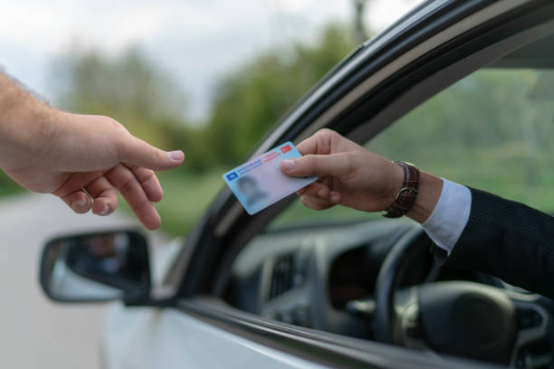 Acquistare la patente di guida auto